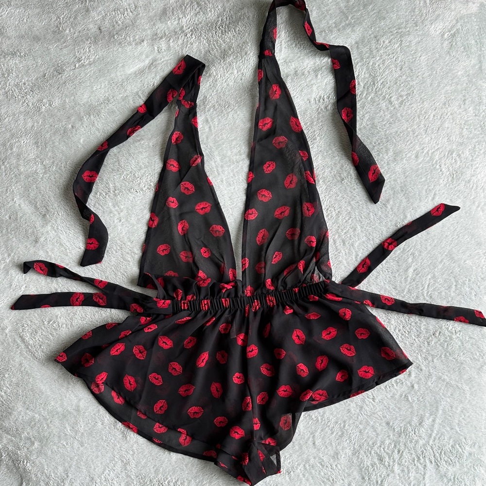 XS AdoreMe Valentine’s Romper, sheer, kisses, lips, black and red